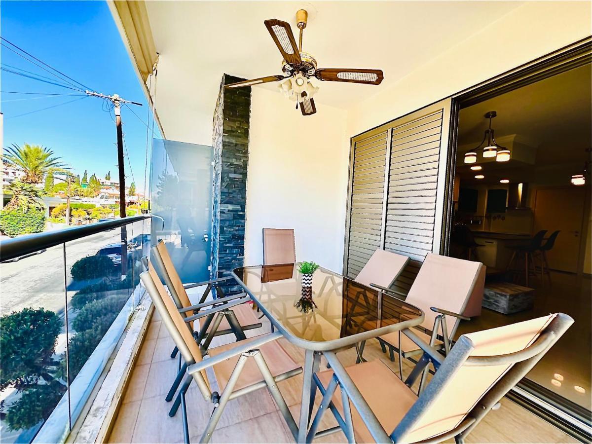 Nuna 102 Apartment Ларнака Екстериор снимка